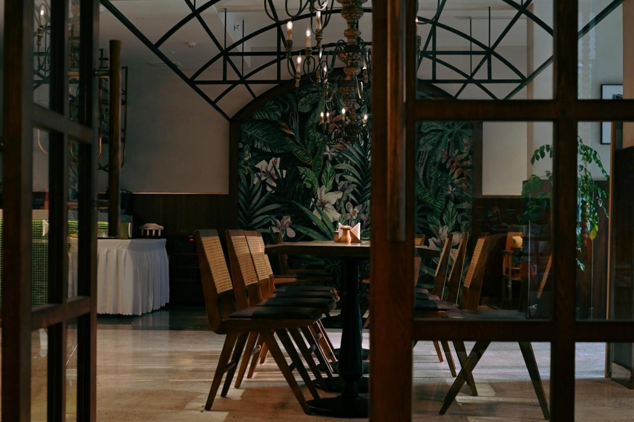 Lisa Boutique Hotel Yangshuo Exterior photo