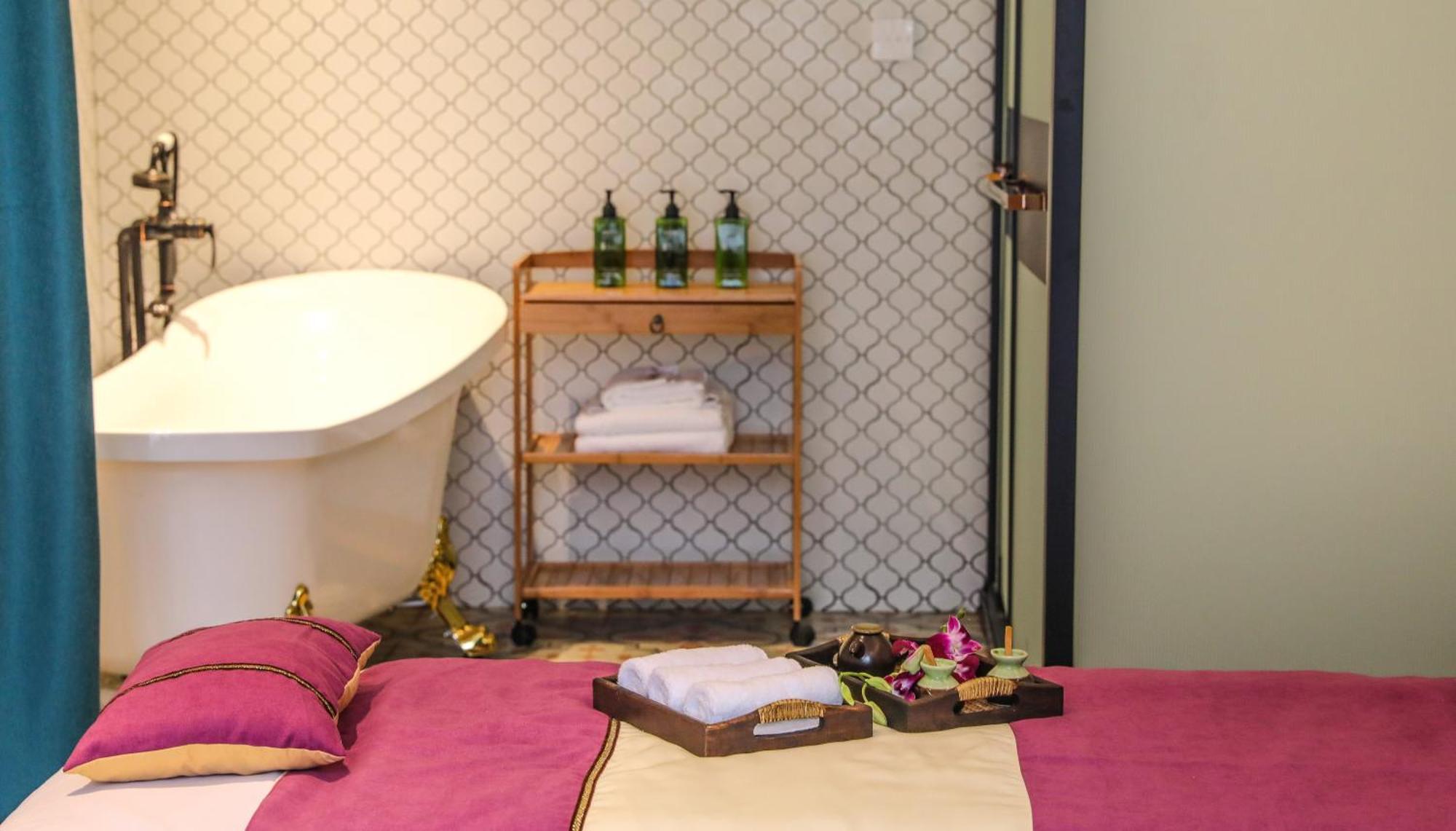 Lisa Boutique Hotel Yangshuo Exterior photo